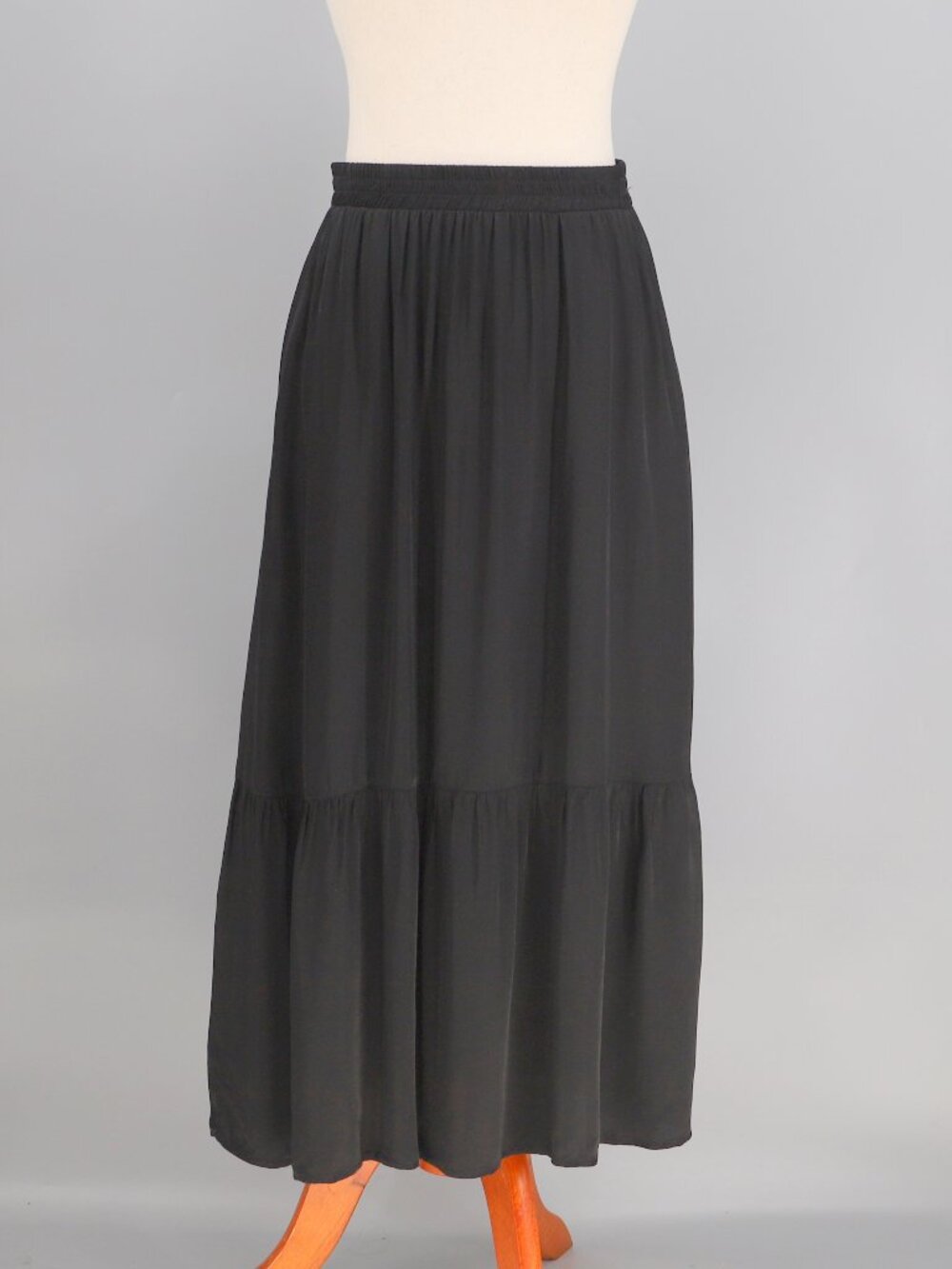 NATION LTD Black Viscose Satin Tiered Pull On Midi Maxi Skirt Size S